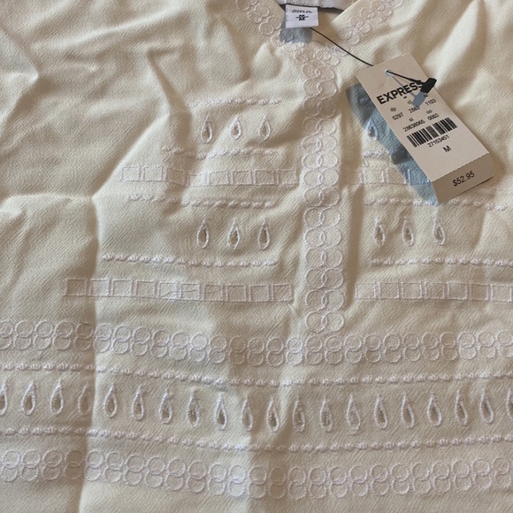 Express dress tank. NWT Medium . White - Picture 4 of 4